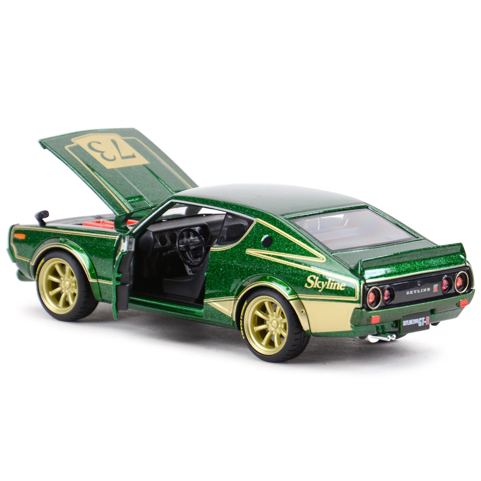 Maisto 1:24 1973 Nissan Skyline Model Car 4 Maisto 1:24 1973 Nissan Skyline Model Car - Image 4