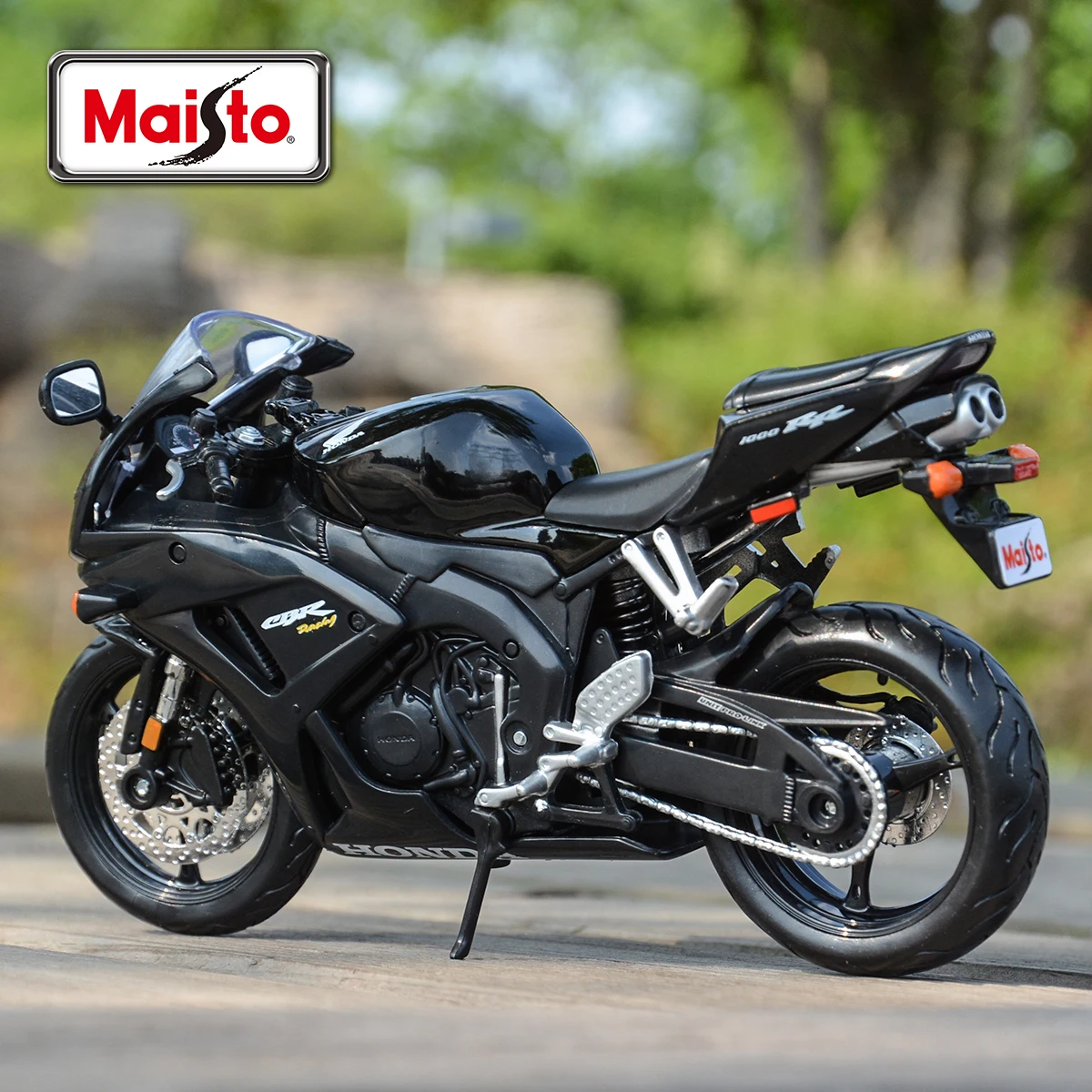 Maisto 1:12 Black Honda CBR600RR Model 4 Maisto 1:12 Black Honda CBR600RR Model - Image 4