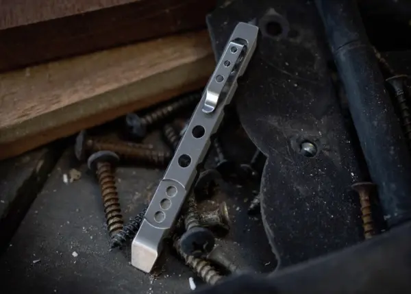 Ti-Pry Titanium Pry Bar Keychain Edition - Image 3