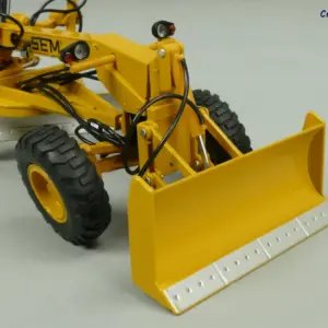1:35 Scale SEM 919 Grader Construction Model 23 H62ae527af8bf4549ad9a368467fc337dy