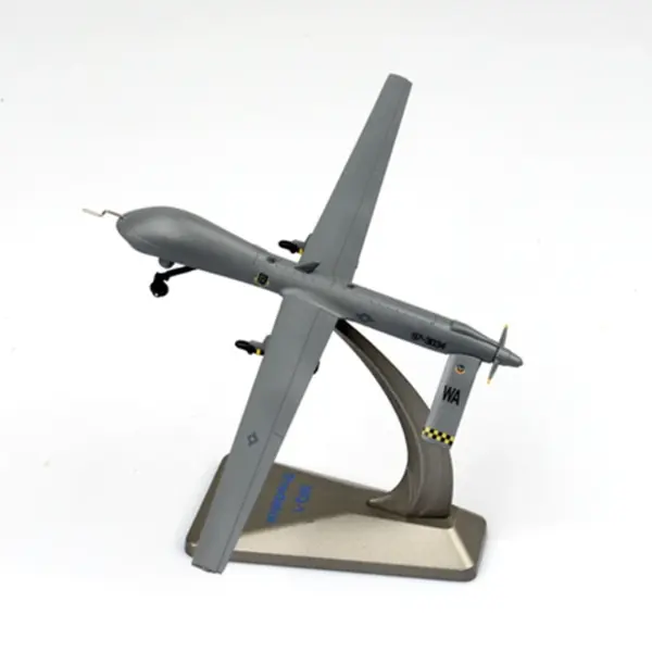1/72 Scale Metal MQ-1 Predator Drone Model - Image 4