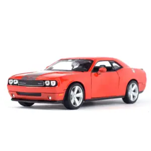 Maisto 1:24 Dodge Challenger SRT8 Model Car 10 H71d2b142b6b148a7b86926d41b45ccaeU