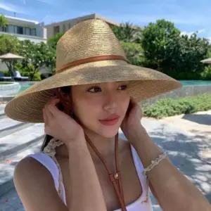 2024 Women's Straw Sun Hat with Wide Brim 10 H7f62f657879b4fe4929de7f436327546M