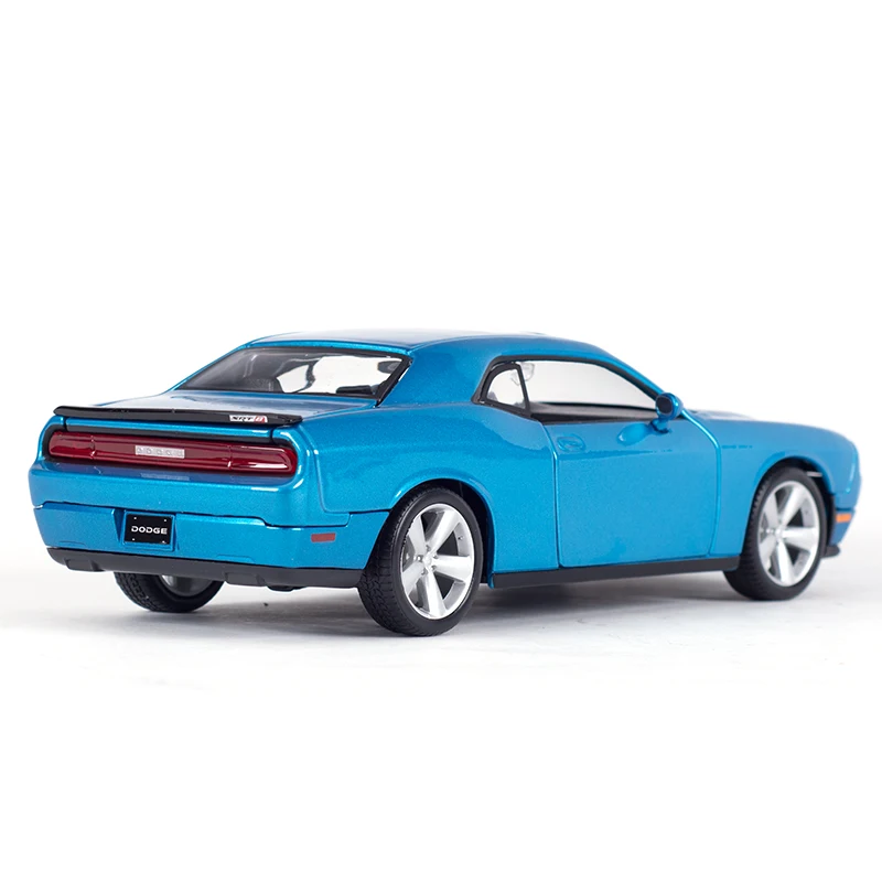 Maisto 1:24 Dodge Challenger SRT8 Model Car 3 Maisto 1:24 Dodge Challenger SRT8 Model Car - Image 3