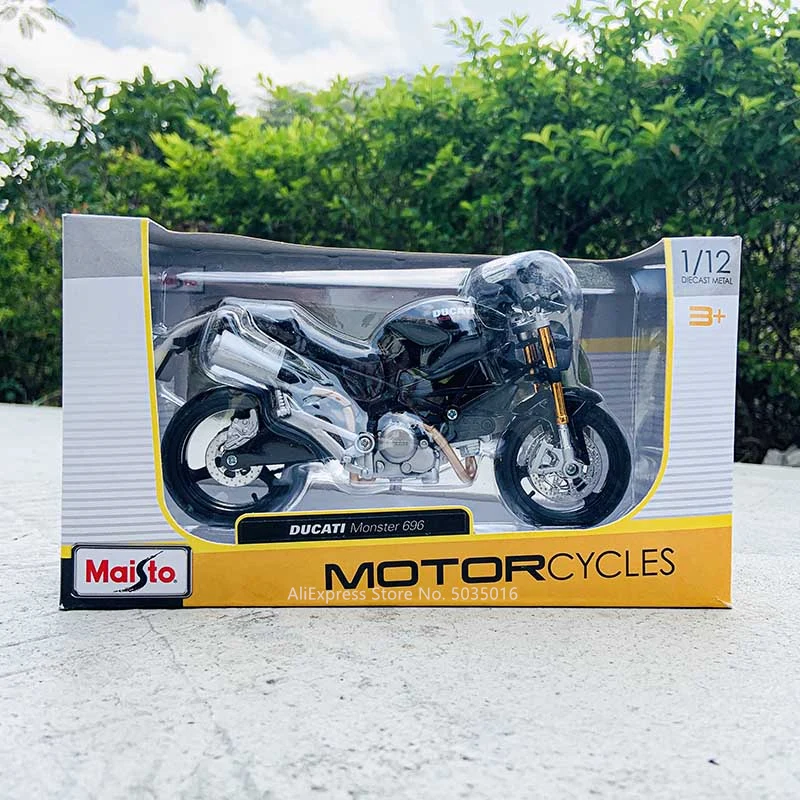 Maisto 1:12 Ducati Monster 696 Die-cast Motorcycle 5 Maisto 1:12 Ducati Monster 696 Die-cast Motorcycle - Image 5