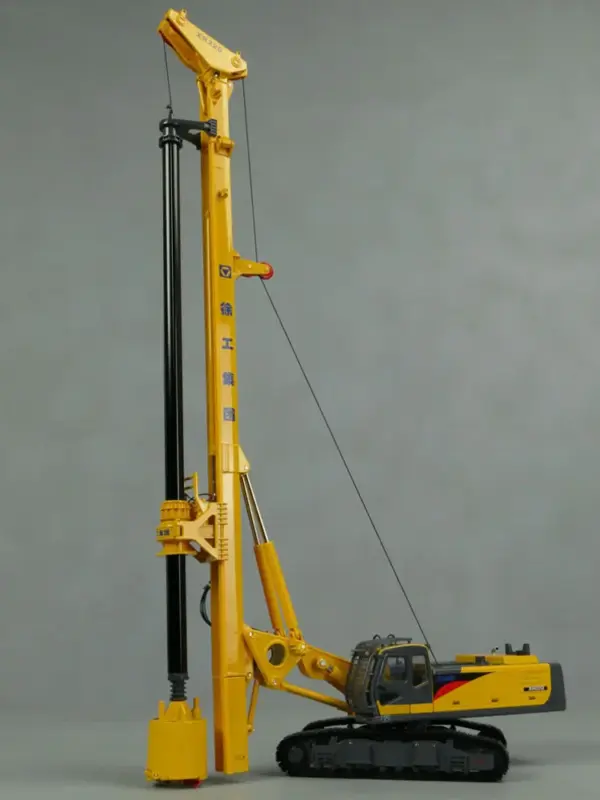 1:35 Scale XCMG Rotary Drilling Rig Model - Image 3