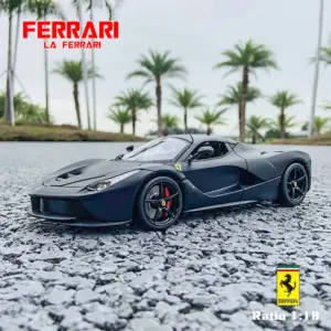 Bburago 1:18 Ferrari California Model Car