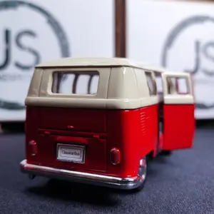 WELLY 1:36 Diecast Volkswagen T1 Bus Model 20 IMG 20250219 092221