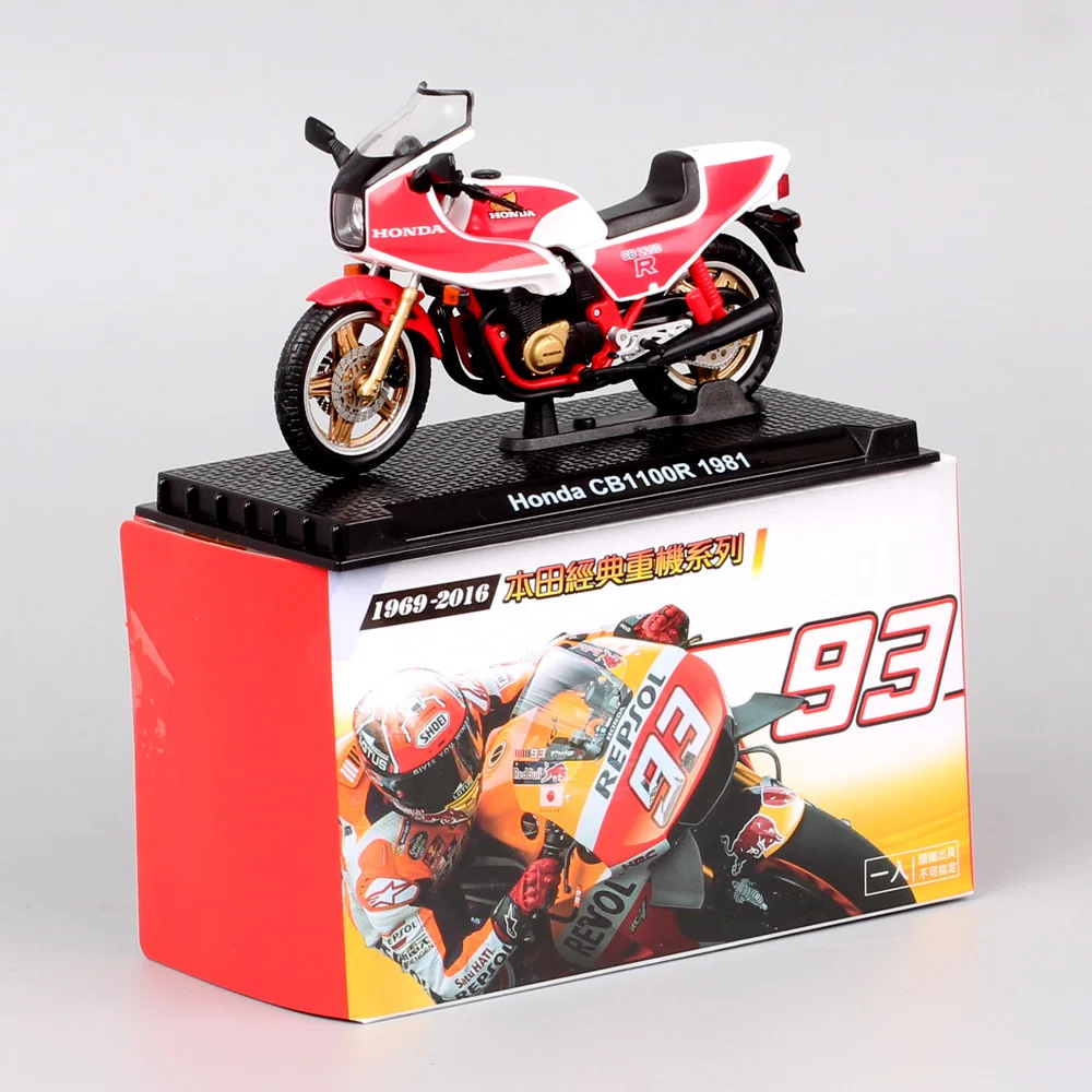 Honda CB750 1/24 Scale Motorcycle Model 7 Honda CB750 1/24 Scale Motorcycle Model - Image 7