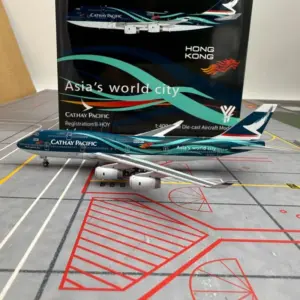 Cathay Pacific B747-400 Diecast Model 1:400 Scale 9 S0114cb7b427841bba8565666ba8a011ax