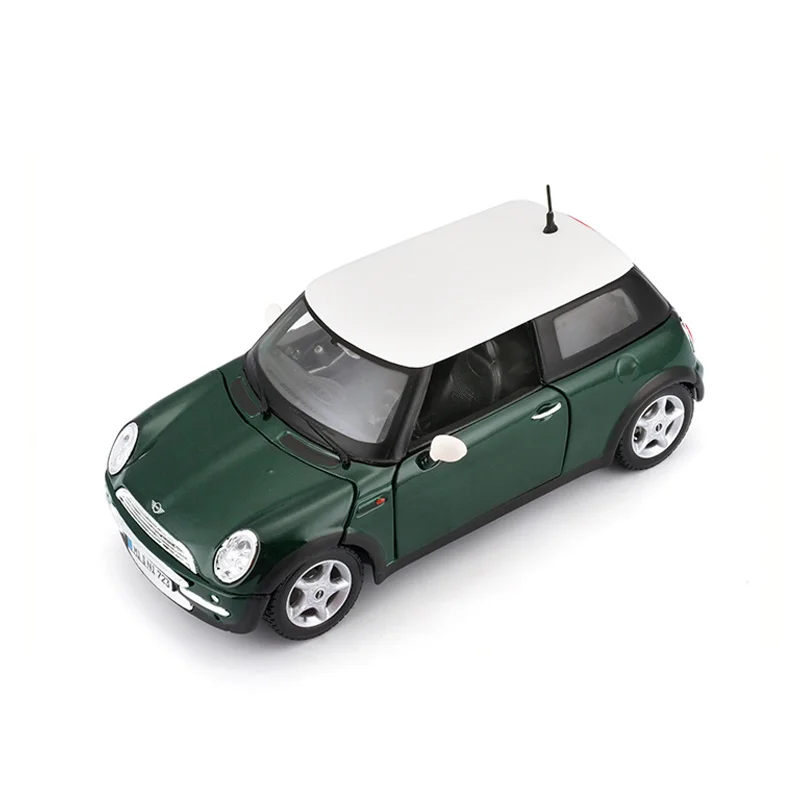 Maisto 1:24 Mini Cooper Vintage Diecast Model 3 Maisto 1:24 Mini Cooper Vintage Diecast Model - Image 3