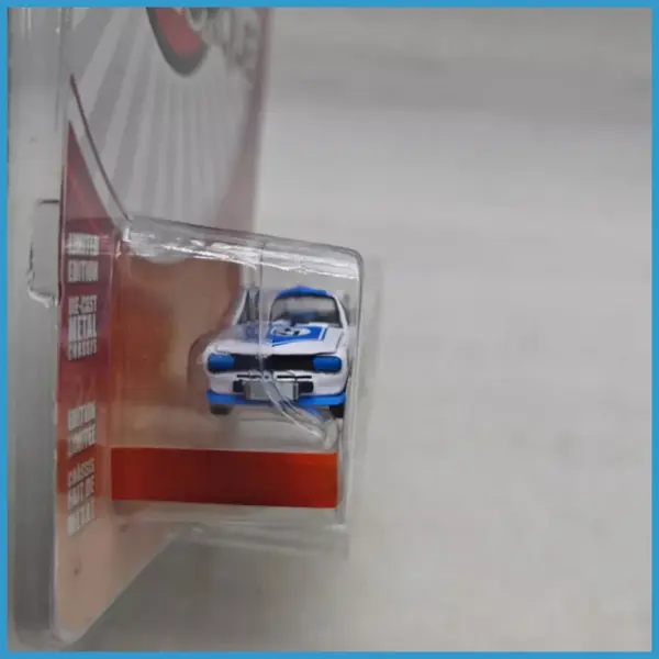 1972 Nissan Skyline GT-R 2000 Diecast Model - Image 3