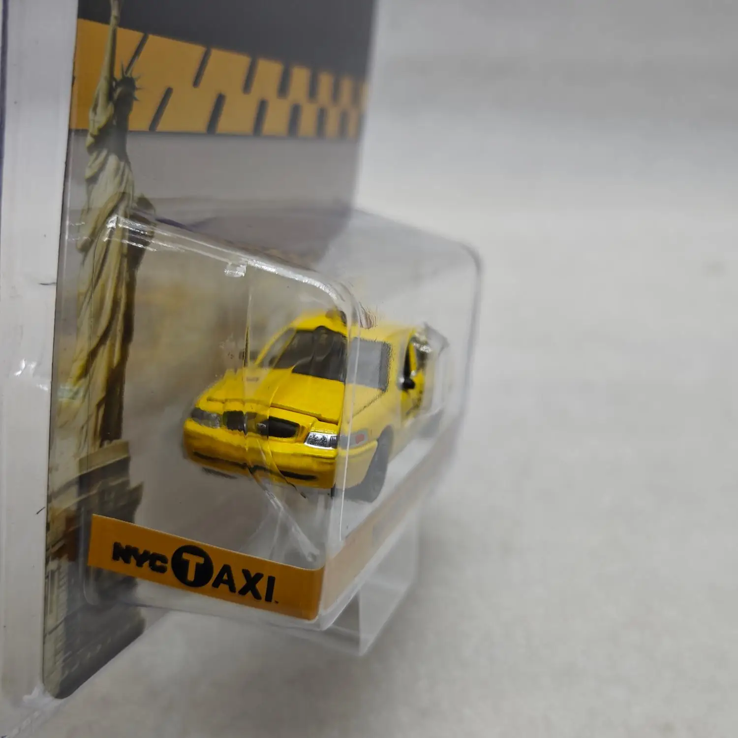 2011 Ford Crown Victoria NYC Taxi Model 3 2011 Ford Crown Victoria NYC Taxi Model - Image 3