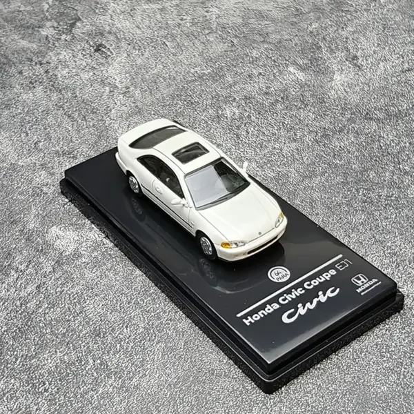 1:64 Scale Civic Coupe EJ1 1995 Diecast Model - Image 4
