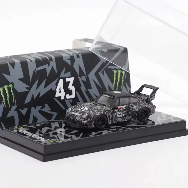 Flame 1:64 Porsche RWB Collector Car Model - Image 2