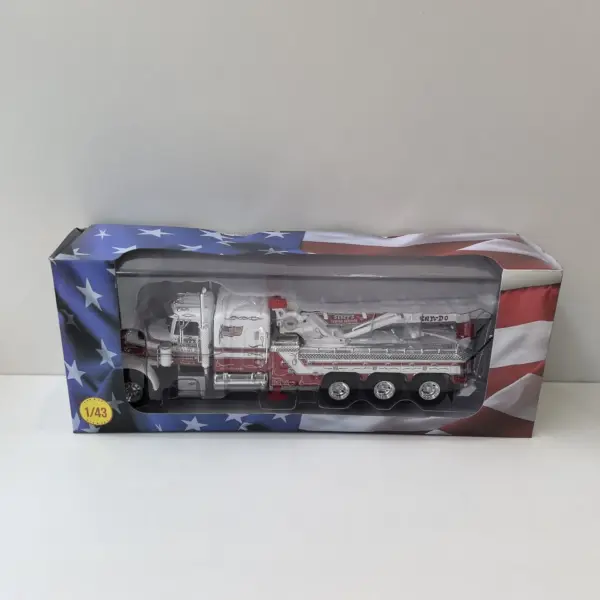 IXO 1:43 Peterbilt 359 Wrecker Model - Image 6