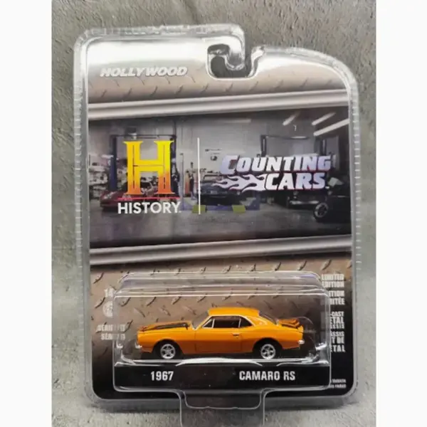 Greenlight 1:64 1967 Camaro RS Diecast Model - Image 2