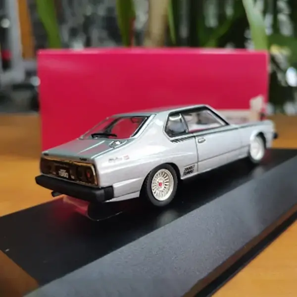 1/43 Scale Diecast Skyline 2000 TURBO GT-E S Model - Image 5