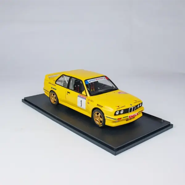 E30 M3 GR.A 1:18 Alloy Model Car - Image 4
