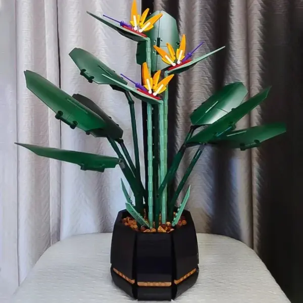 Bird Paradise Bouquet Building Blocks Set - Image 5