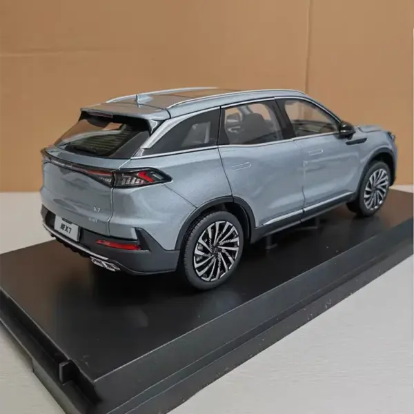 BAIC New X7 2024 1:18 Alloy Car Model - Image 3