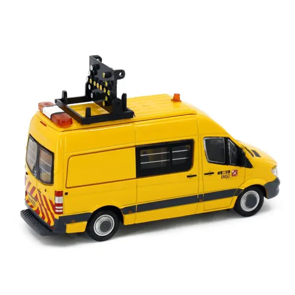1:76 Scale Alloy Sprinter Diecast Car Model - Image 5
