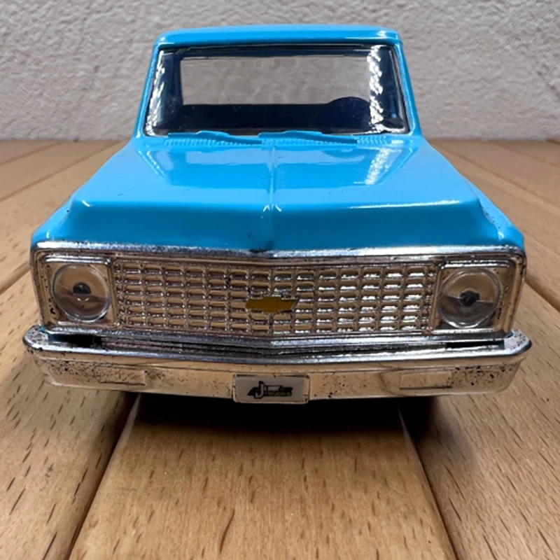 1972 Cheyenne Pickup Truck 1:32 Model Car 5 1972 Cheyenne Pickup Truck 1:32 Model Car - Image 5
