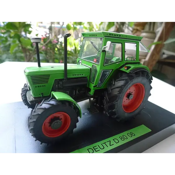 Diecast 1:32 Deutz D 80 06 Tractor Model - Image 3