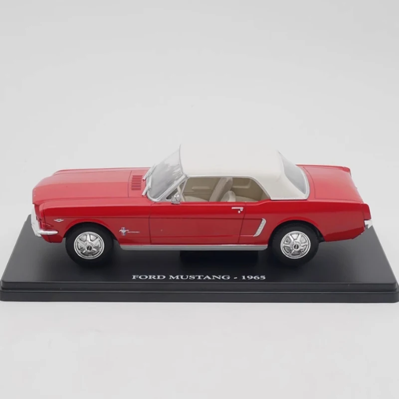 Diecast 1:24 Ford Mustang 1965 Convertible Model 2 Diecast 1:24 Ford Mustang 1965 Convertible Model - Image 2