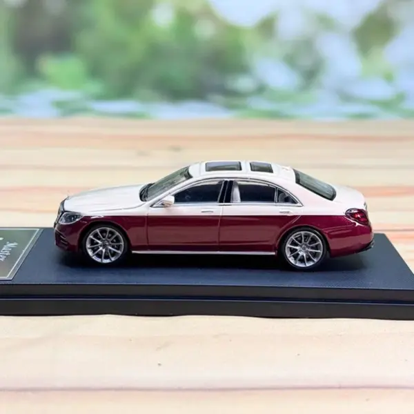 1:64 Scale S-Class W222 S450 Diecast Model - Image 4