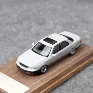 Lexus LS400 XF10 1:64 Alloy Diecast Model 18 S0bdec8b43ae24d62ba11f81b5a07458bo