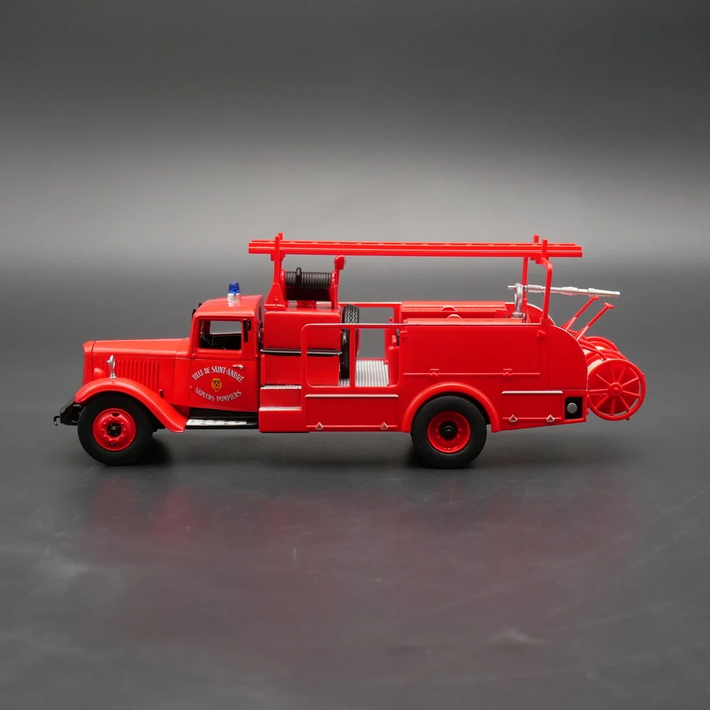 Diecast Ixo 1:43 Scale Vintage Fire Truck Model 2 Diecast Ixo 1:43 Scale Vintage Fire Truck Model - Image 2