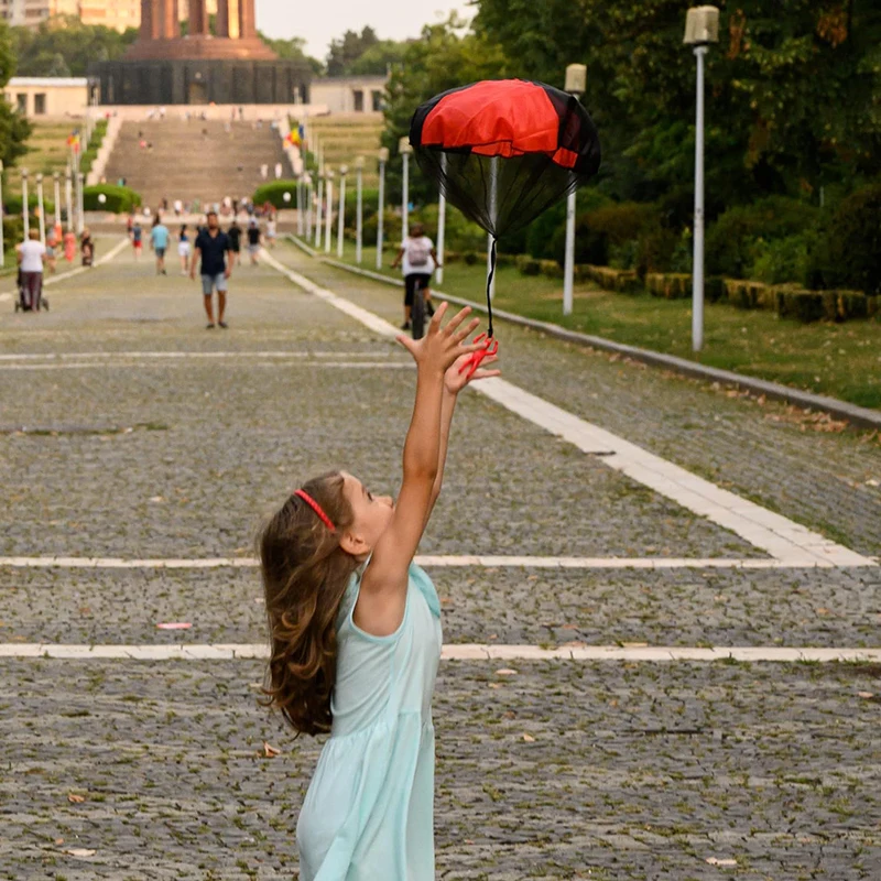 Outdoor Flying Parachute Toys for All Ages 5 Outdoor Flying Parachute Toys for All Ages - Image 5