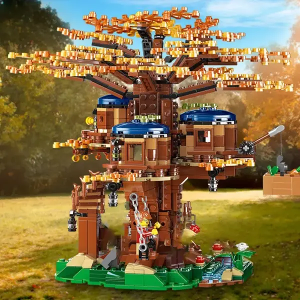 All Seasons Treehouse City Building Blocks Set - Image 5