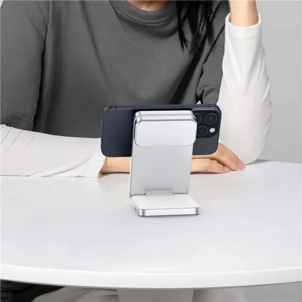 Qi2 3-in-1 Magnetic Wireless Charger for iPhone 15 - Image 6