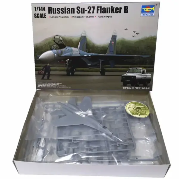 Russian Su-27 Flanker B Scale Model Kit 1/144 - Image 2