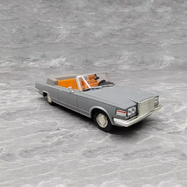 ZIL 41044 Diecast Alloy Model Car 1/43 Scale - Image 3