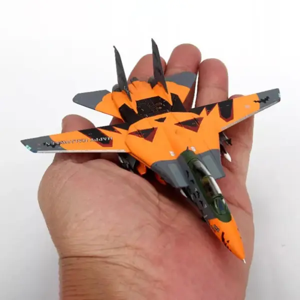 F-14D Tomcat 1/144 Scale Model Jet - Image 6