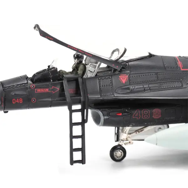 1/72 US F-16C fighter jet model Block 42 Wraith 89-2048 - Image 5
