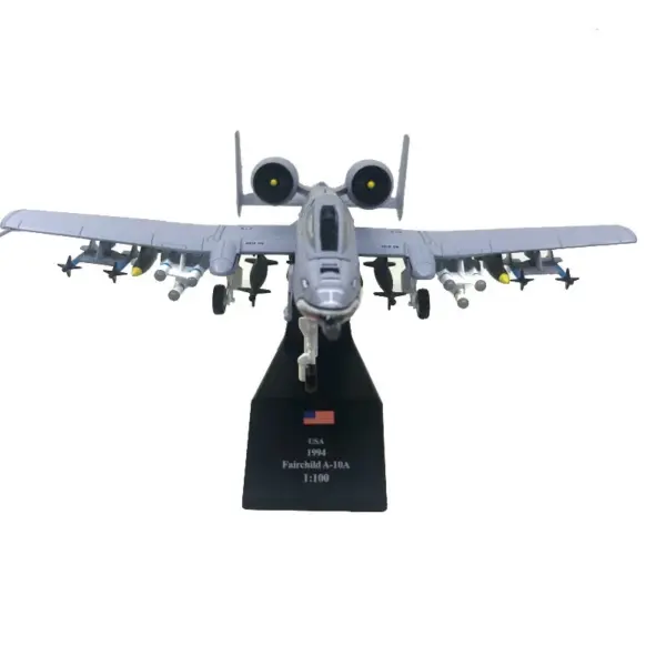 1/100 Scale Diecast A-10 Thunderbolt Fighter Model - Image 3