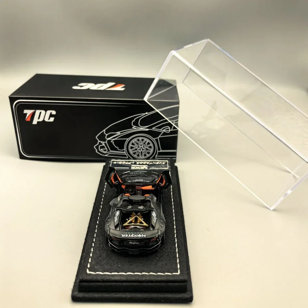 Big Bull LP700-4 1:64 Diecast Model Car 4 Big Bull LP700-4 1:64 Diecast Model Car - Image 4