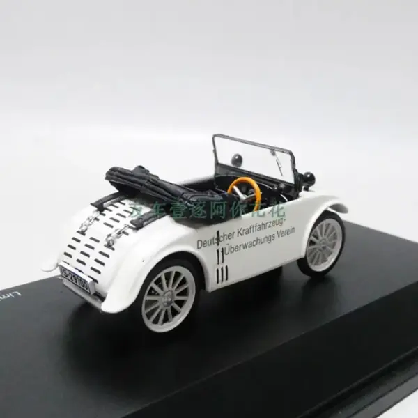 KOMMISSBROT 1:43 Scale Diecast Model Car - Image 2