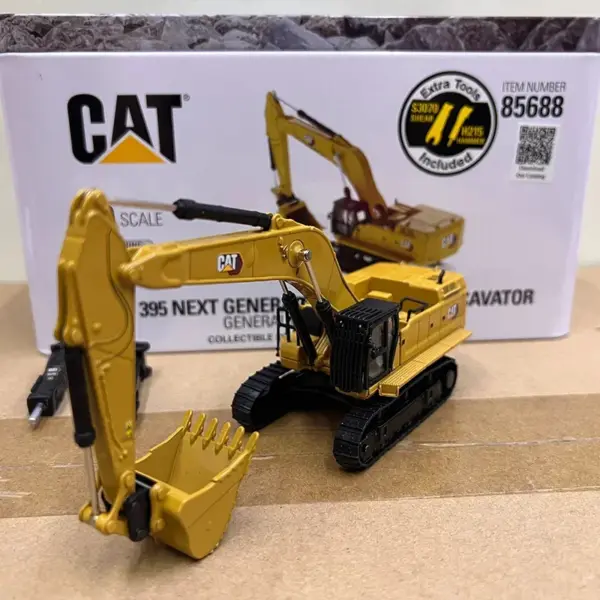 1:87 Scale CAT 395 Diecast Engineering Model - Image 5