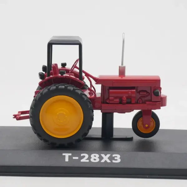 1:43 Scale T-28X3 Soviet Tractor Alloy Model Display - Image 4