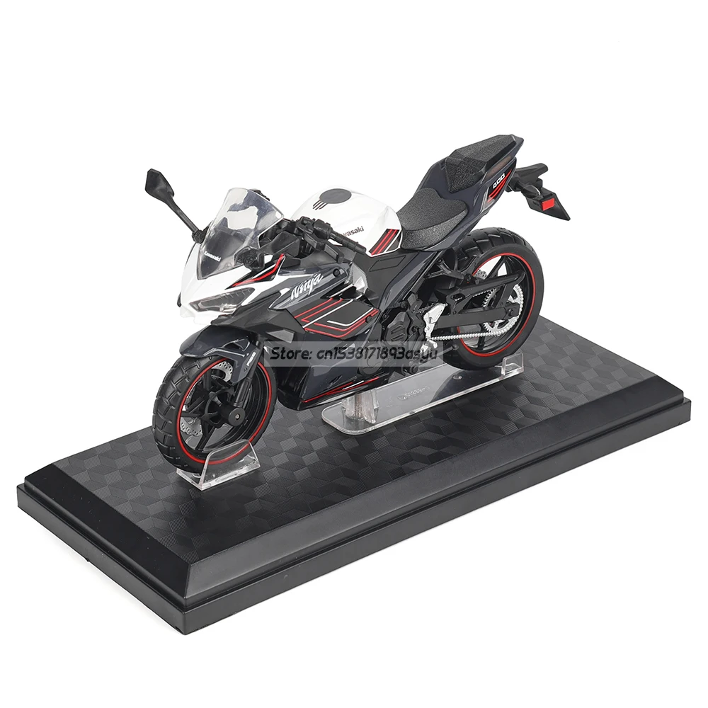 Kawasaki Ninja 400 Diecast Model 1:12 2 Kawasaki Ninja 400 Diecast Model 1:12 - Image 2