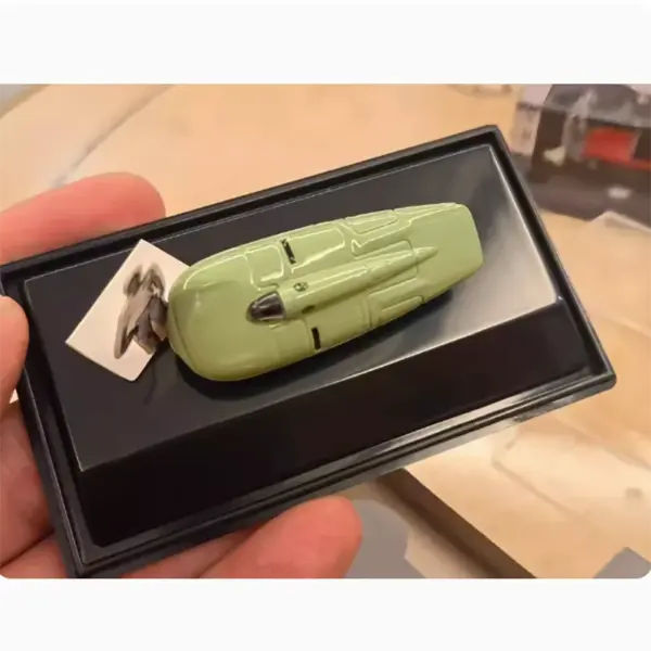 1/72 Scale Diecast Alloy Sports Car Model - Image 3