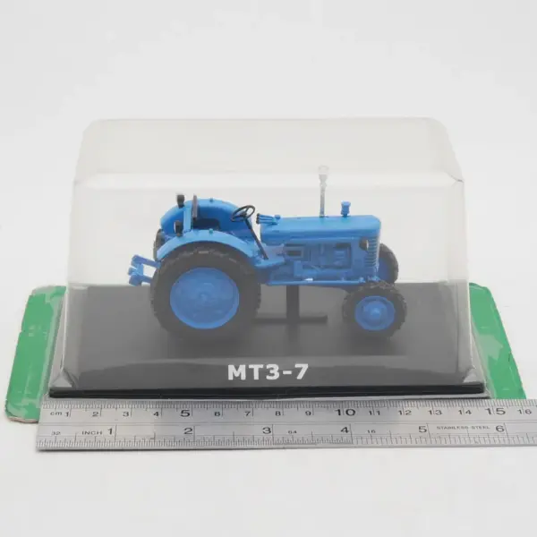 1:43 Scale MTZ-7 Soviet Tractor Alloy Model - Image 6