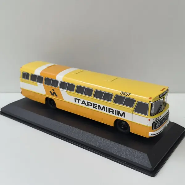 Diecast IXO 1/72 Scale BENZ O 355 Bus Model - Image 4
