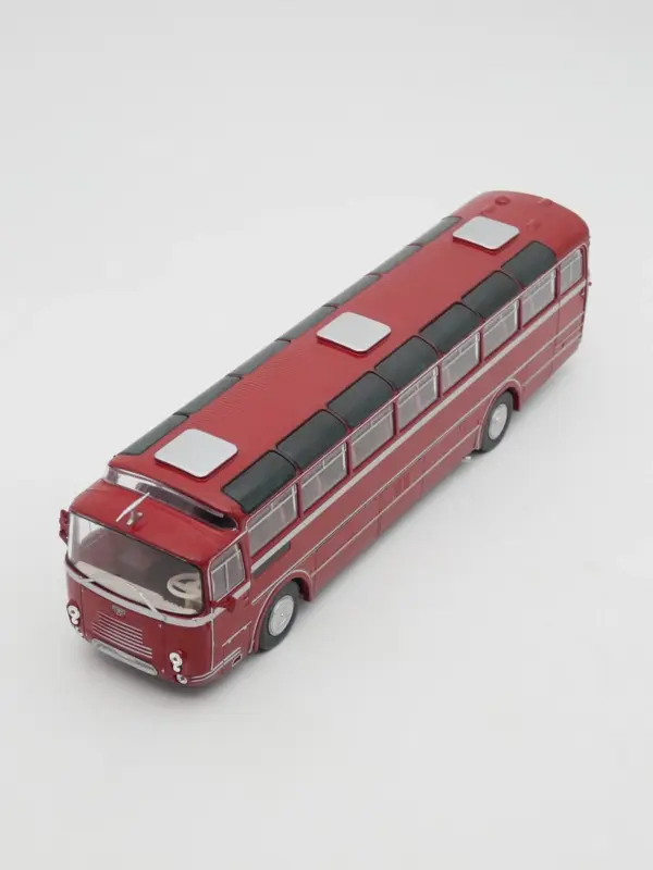 Diecast Ixo 1:43 Scale Van Hool Bus Model - Image 4