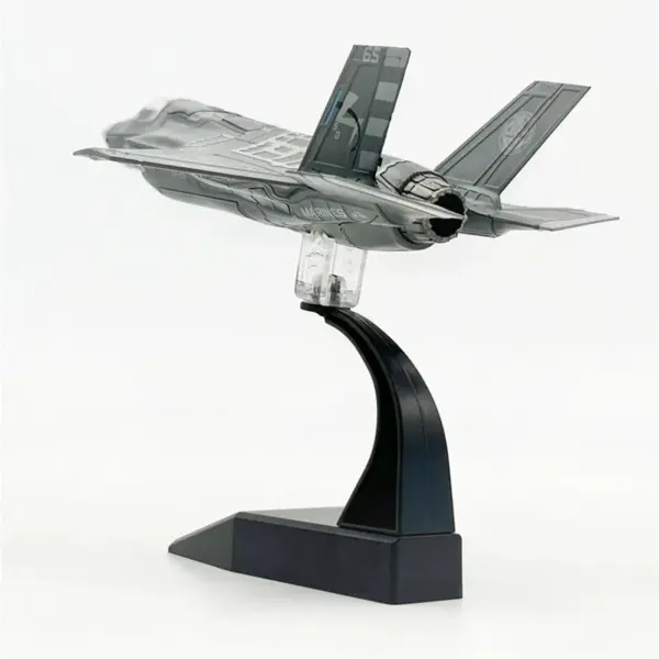1/72 Scale F35B Fighter Aircraft Diecast Model - Image 6